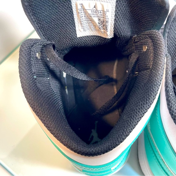 Nike Air Jordan 1 Mid Tropical Twist Teal Black Toe 554724-132 WHITE Size 9 - Picture 6 of 13